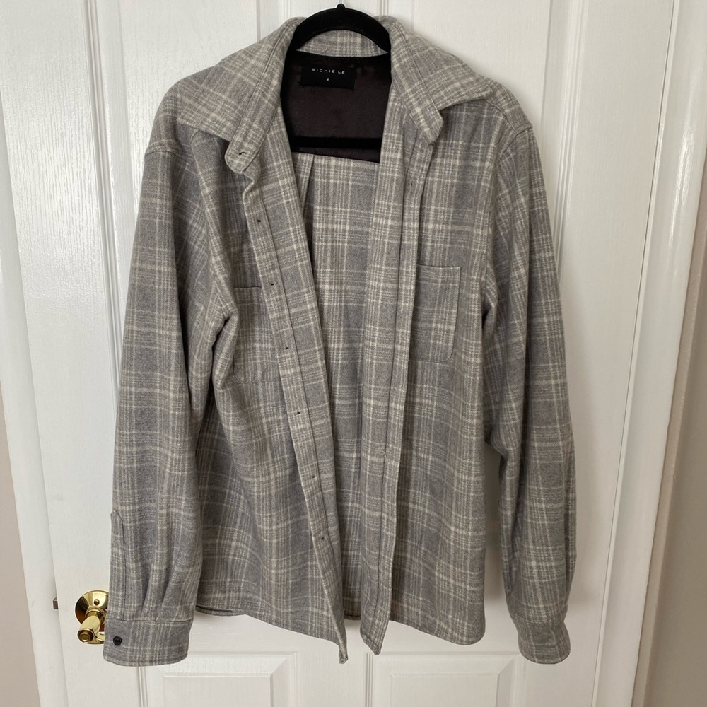 Richie Le plaid looking button up size medium
